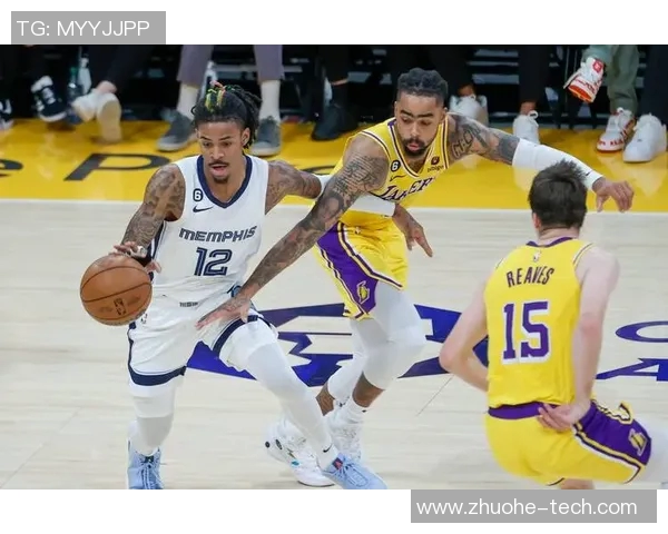 体育比赛的VS对决解析与战术分析让我们一起探讨竞技场上的精彩瞬间与策略博弈