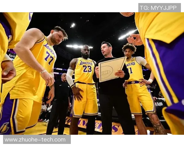 2012季后赛雷霆与湖人激战回顾：经典对决与传奇瞬间的交汇