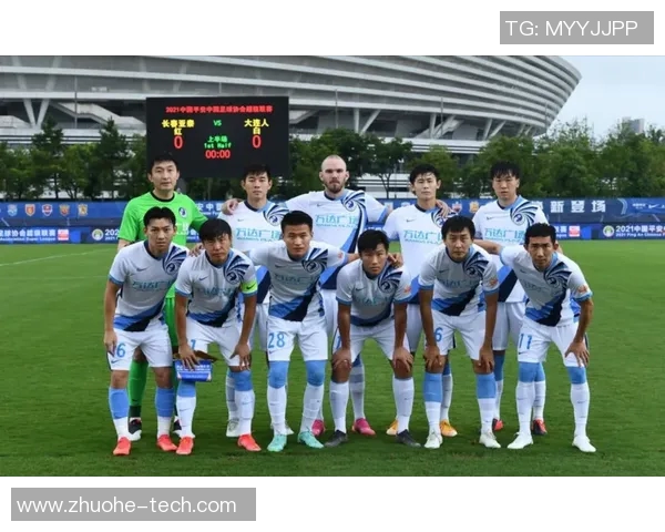 加维引领未来足球潮流探索年轻球员的成长与发展之路