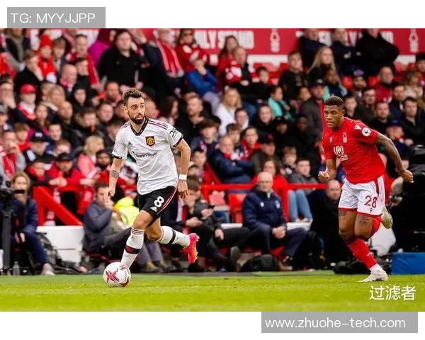 狐狸城与曼城激战正酣比分悬念不断球迷热情高涨期待精彩瞬间