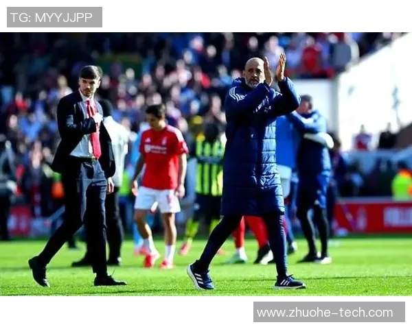 英超激战诺维奇主场迎战强敌利物浦争夺宝贵积分