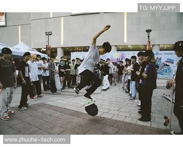 杭州滑板队快攻战术解析与滑板文化的深度融合探讨MBA